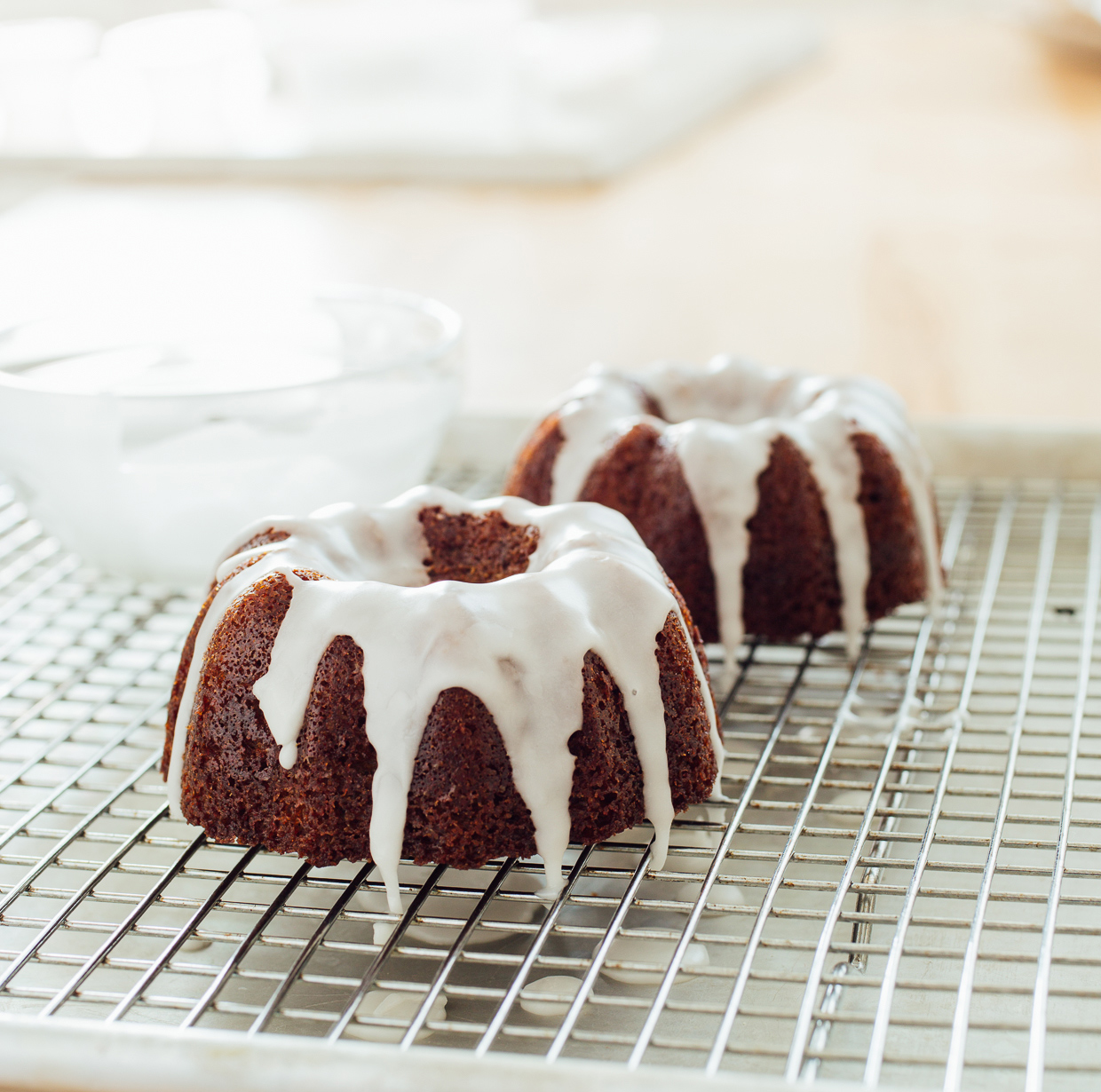bold_and_spicy_ginger_bread_cake-13